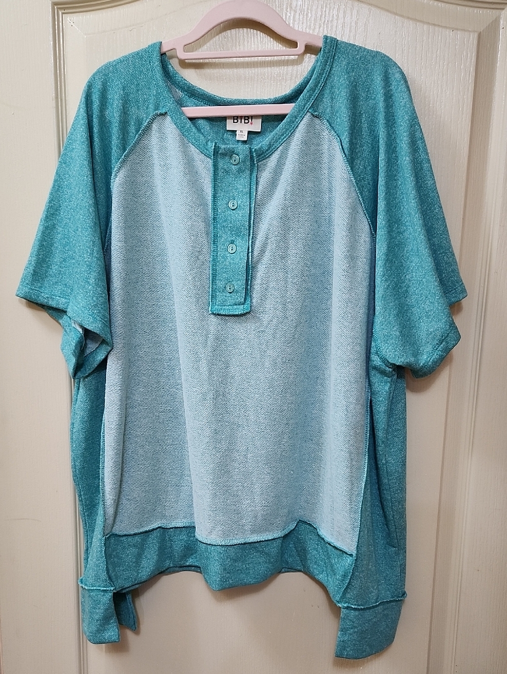 BIBI FRENCH TERRY COLOR-BLOCK HENLEY TOP